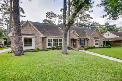 12122 Broken Bough Dr, Houston, TX 77024 - photo 2