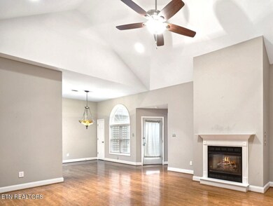 375 Paine Lake Dr, Sevierville, TN 37862 - photo 7