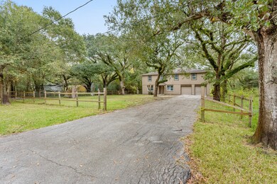 13830 Patricia Ln, Alvin, TX 77511 - photo 2