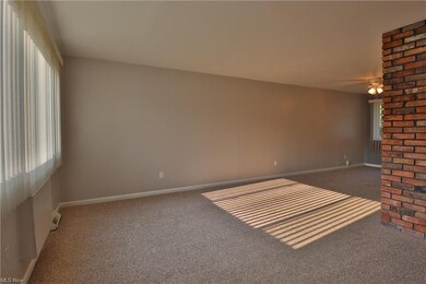 1545 Severn Ln unit 6E, Wickliffe, OH 44092 - photo 2
