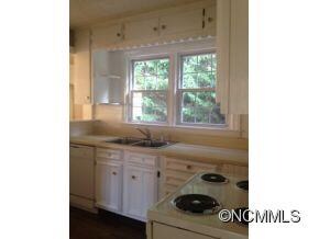 Updated kitchen new dishwasher