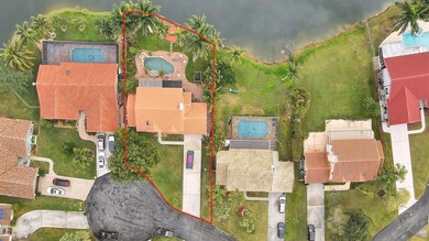 5710 Meadhaven St, Davie, FL 33331 - photo 3