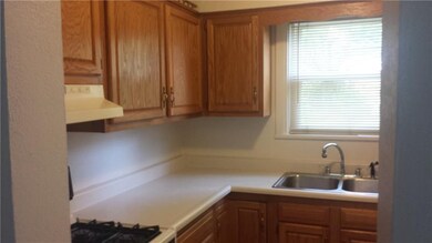 307 First Street includes a Gas Range