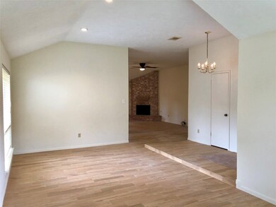 15650 Pebble Lake Dr, Houston, TX 77095 - photo 3