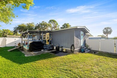 9490 NE 306th Ave, Fort McCoy, FL 32134 - photo 4