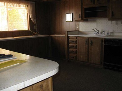 KITCHEN-PARTIAL