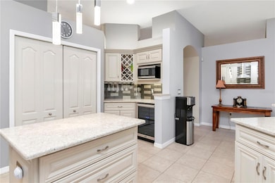 5132 Whispering Leaf Trail, Valrico, FL 33596 - photo 5