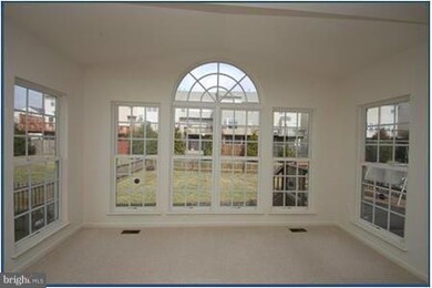 25582 Dabner Dr, Chantilly, VA 20152 - photo 7