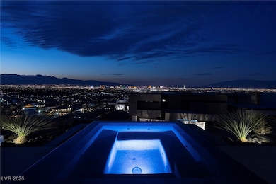 811 Magnum Cliff Ct, Henderson, NV 89012 - photo 3