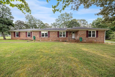 509 Twelve Oaks Rd, Tullahoma, TN 37388 - photo 2