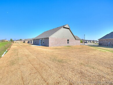 6029 E 123rd St S, Bixby, OK 74008 - photo 6