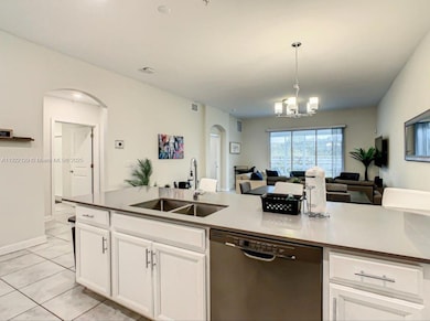 653 Ocena Course Abe unit 653, Davenport, FL 33896 - photo 3