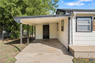 707 Hackberry St, Copperas Cove, TX 76522 - photo 4