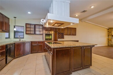 Kitchen has tons of storage and huge pantry in foy