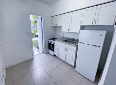 2499 SW 27th St unit 9, Miami, FL 33133 - photo 7