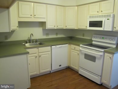 18 Alan Ln unit 18D, Quakertown, PA 18951 - photo 3