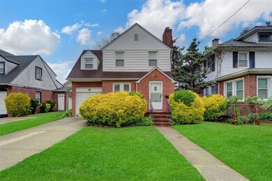 62 Herman Blvd, Franklin Square, NY 11010 - photo 3