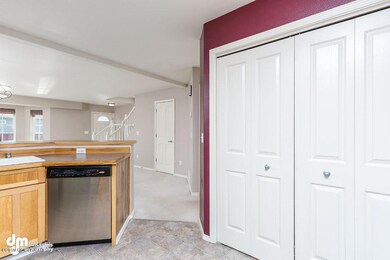 Kitchen w/Pantry