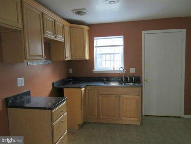 103 S Schroeder St, Baltimore, MD 21223 - photo 4