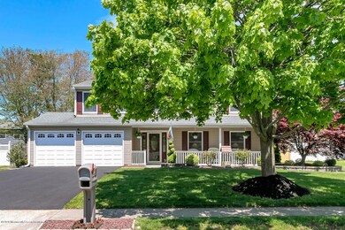 30 Snowdrift Ln Howell-large-002-002-4M3