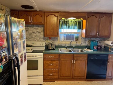 982 Batchelor Dr, Blacksburg, SC 29702 - photo 5