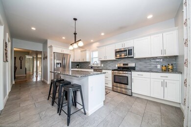 28 Saint John St, South Dartmouth, MA 02748 - photo 5