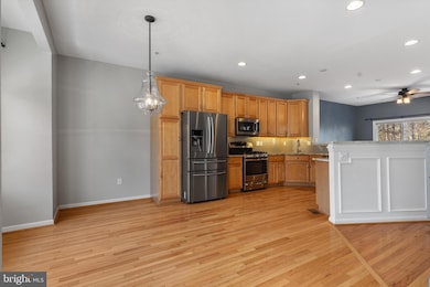 622 Trout Run Ct, Odenton, MD 21113 - photo 3