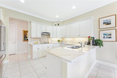 Beautiful and Bright Kitchen