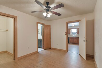 1302 Betsy Ross St, Alvin, TX 77511 - photo 7