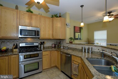 2528 Running Wolf Trail, Odenton, MD 21113 - photo 7