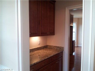 Dining Room - Butlers Pantry