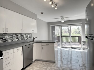 1138 Baythorne Dr unit 101, Flossmoor, IL 60422 - photo 6