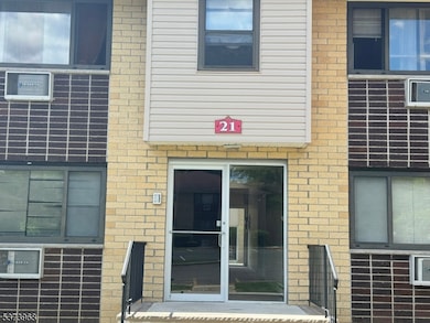 401 Highway22b21u3ondo, North Plainfield Boro, NJ 07060 - photo 2