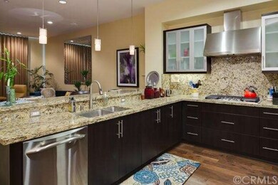 European Dark Cabinetry, Stylesh Venetian Gold Gra