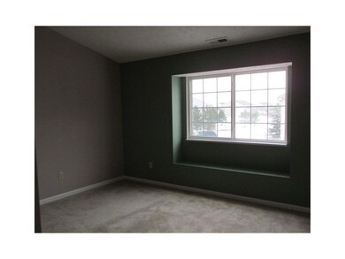 736 Pine Lake Dr, Greenwood, IN 46143 - photo 6