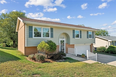 This 3 bedroom 1.5 bath home is conveniently located minutes from shopping, restaurants, parks, the turnpike and parkway.