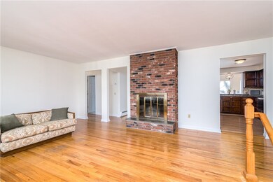 7 Castle Way, Westerly, RI 02891 - photo 5
