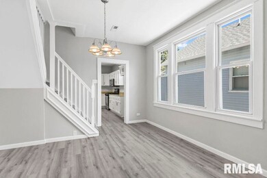 926 Broadway St, Lincoln, IL 62656 - photo 6