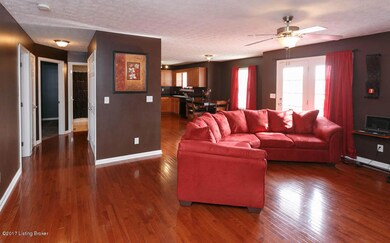 121 Becca Lynn Ct, Mount Washington, KY 40047 - photo 4