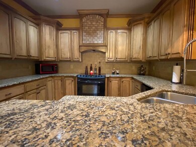 321 Memorial Dr, Wake Village, TX 75501 - photo 6