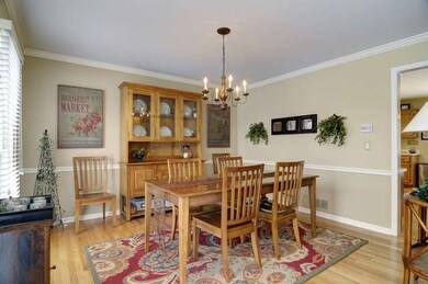 3112 Wolfe Ct, Naperville, IL 60564 - photo 2