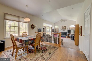 14402 Delcastle Dr, Bowie, MD 20721 - photo 7