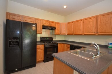 66 Tulip Cir, South Grafton, MA 01560 - photo 5