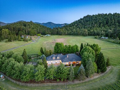 5719 Jerome Prairie Rd, Grants Pass, OR 97527 - photo 2