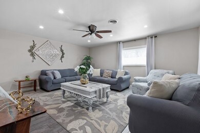 1001 Avenue B, Fredericksburg, TX 78624 - photo 4