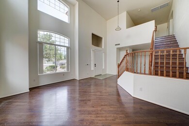 995 E Tyson St-4