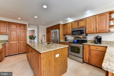 4507 Holborn Ave, Annandale, VA 22003 - photo 7