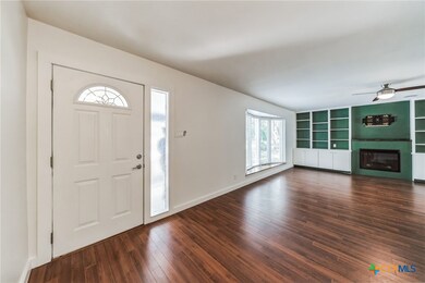 611 Larue Dr, San Marcos, TX 78666 - photo 6