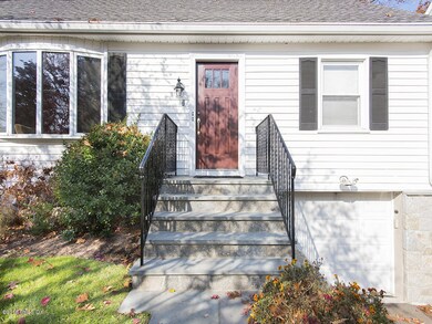 2 Weaver St unit 2nd Floor, Greenwich, CT 06831 - photo 2