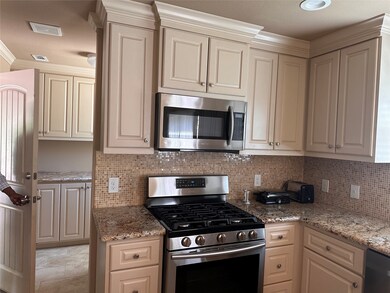 6508 Saint Augustine St, Houston, TX 77021 - photo 4